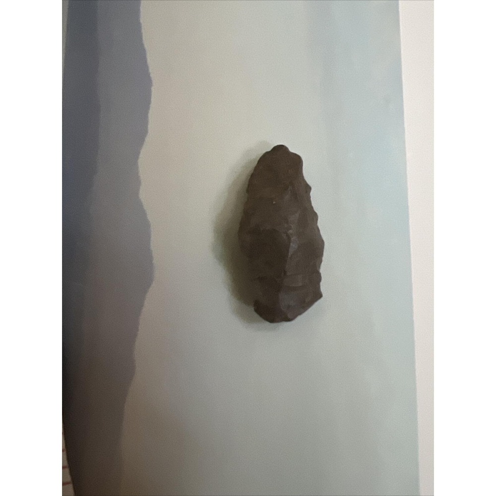 Hand Knapped Brown Stone Arrowhead Projectile Point Artifact 1.75 Inch